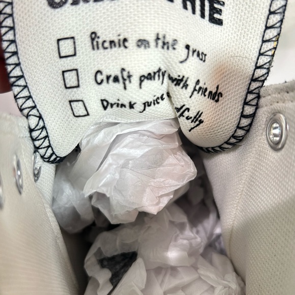 Converse - Picture 9 of 12